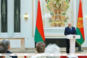 Лукашенко в преддверии священного праздника Дня Победы вручил государственные награды