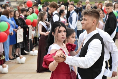 Фоторепортаж: в Березино прошел выпускной бал