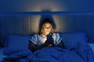 Не можете уснуть после приема витамина D? Узнали, как магний и другие элементы влияют на сон