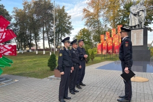 Единство и порядок: как начался рабочий день в Березинском отделении Департамента охраны