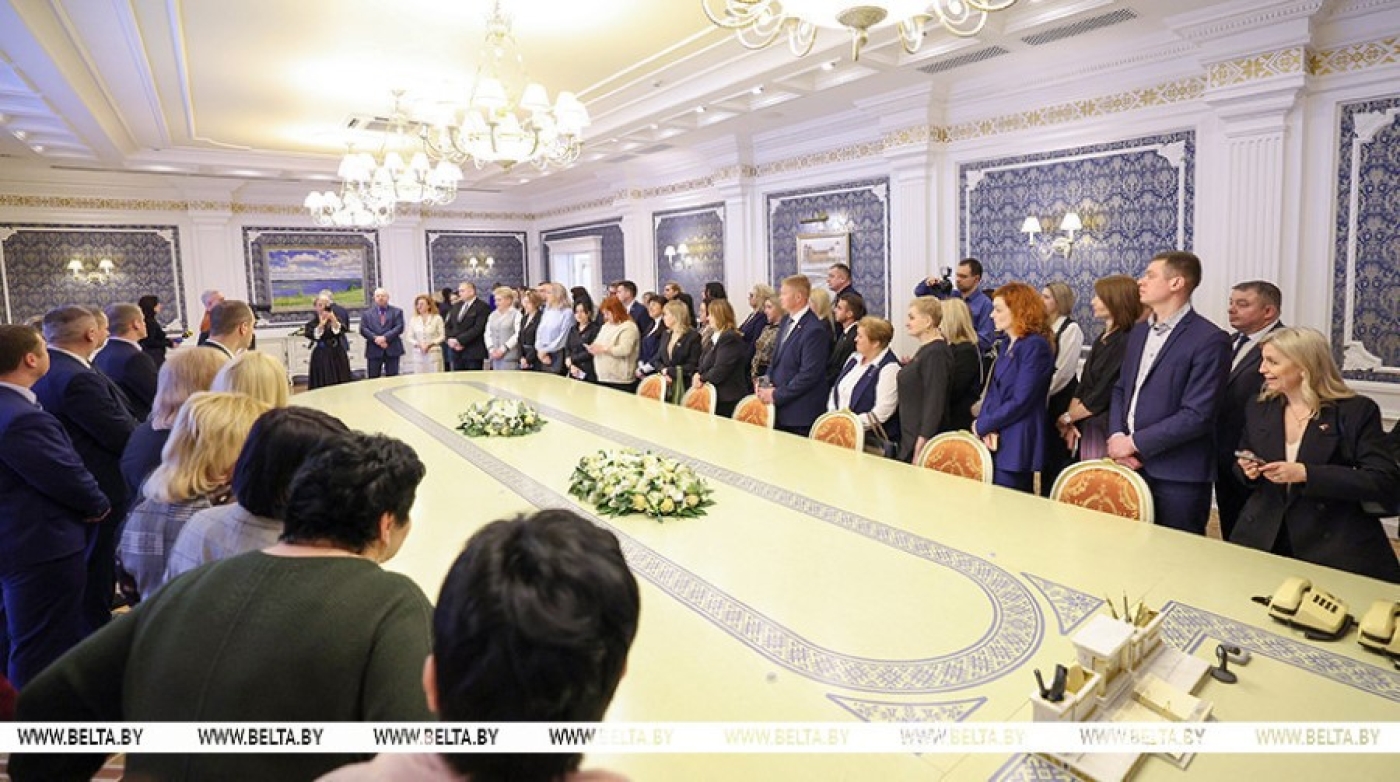 Когда активная гражданская позиция объединяет. Во Дворце Независимости побывали жители трех районов