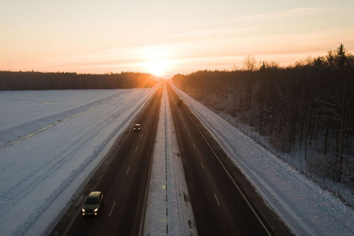 Когда автодороги Беларуси после зимы полностью подготовят к летнему периоду, рассказал Минтранс