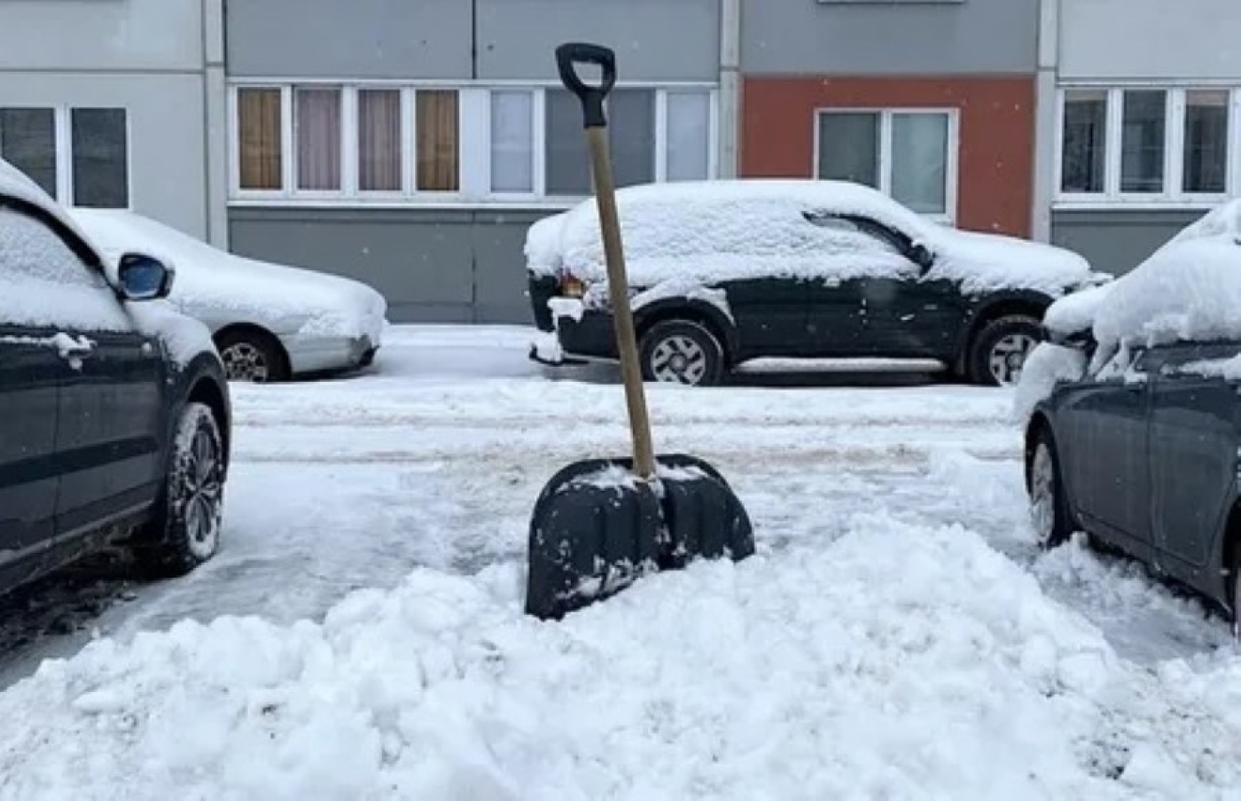 Какой штраф грозит белорусам за неубранный снег возле авто