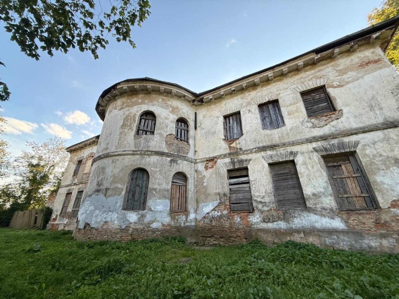 Приступаем к реставрации усадьбы Потоцких