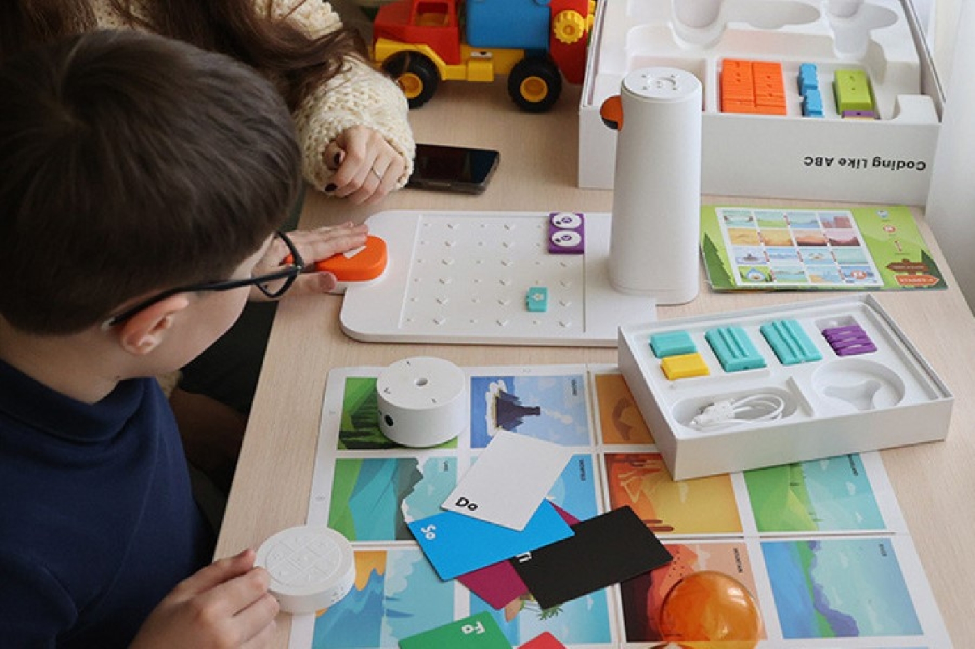 Как готовят педагогов для работы с особенными детьми, рассказали в Минобразования