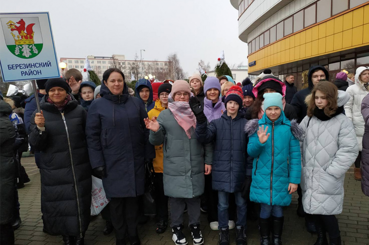 «23 загадки Минщины», а еще и шествие Дедов Морозов