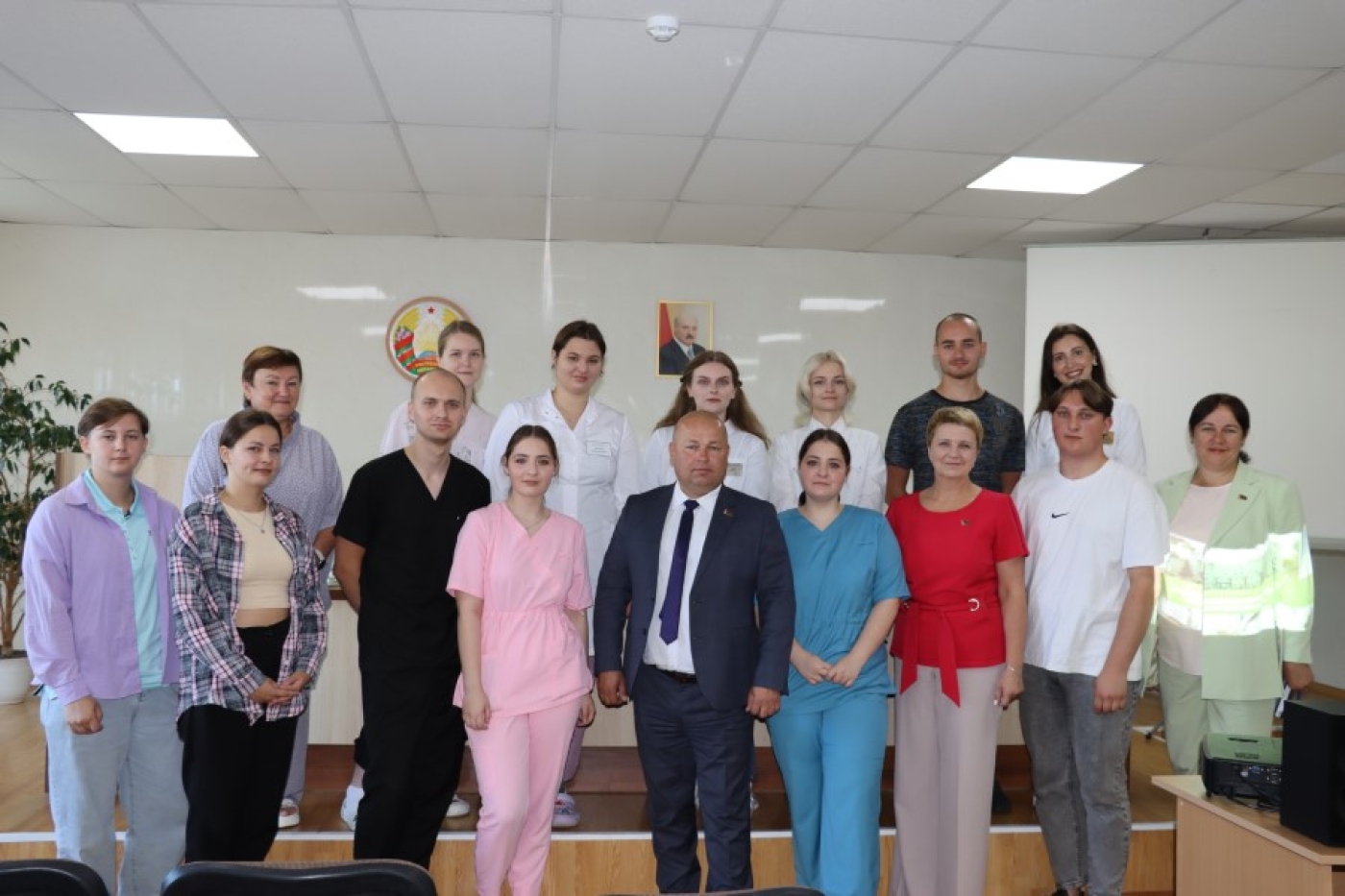 В Березинской ЦРБ состоялась встреча-представление молодых специалистов с председателем Березинского райисполкома Андреем Соколовским