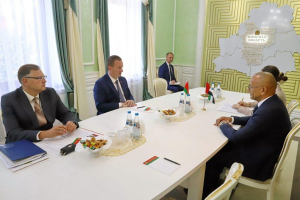 «Эмираты — хаб, открывающий ворота для поставок во многие страны». Турчин встретился с послом ОАЭ