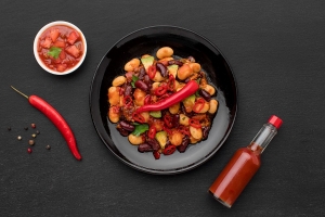 Узнали, при каких проблемах со здоровьем стоит отказаться от острой еды