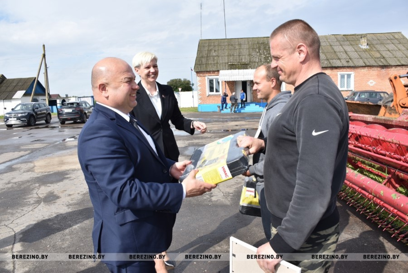 Подведены итоги соревнования за достижение наивысших результатов на весенне-полевых работах