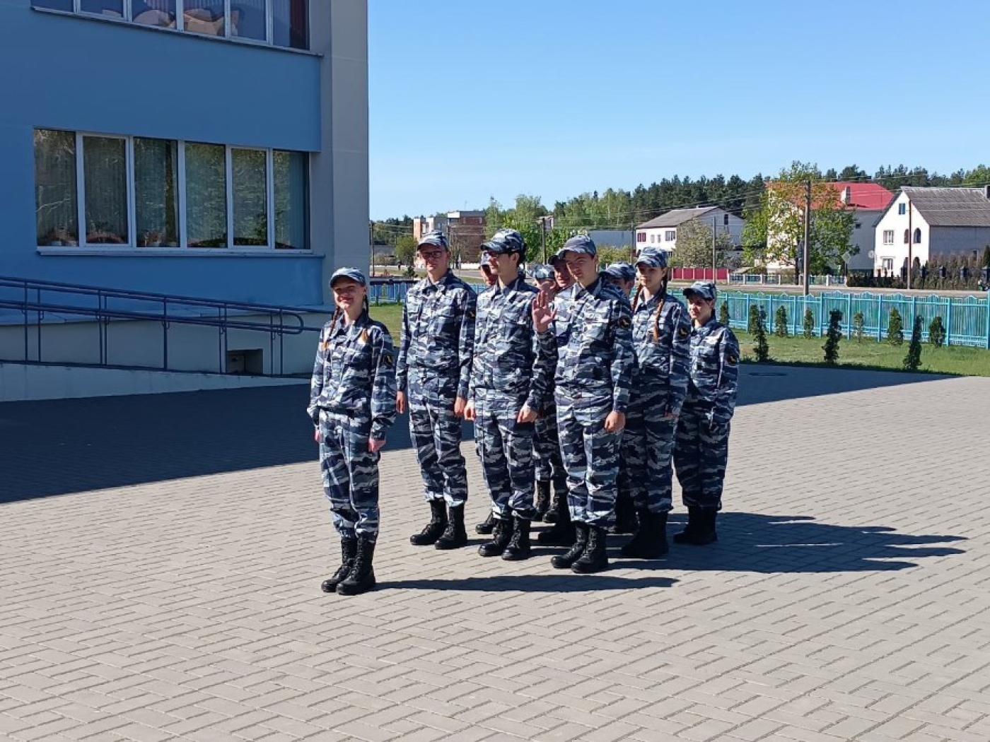 В небо синее, Орлята