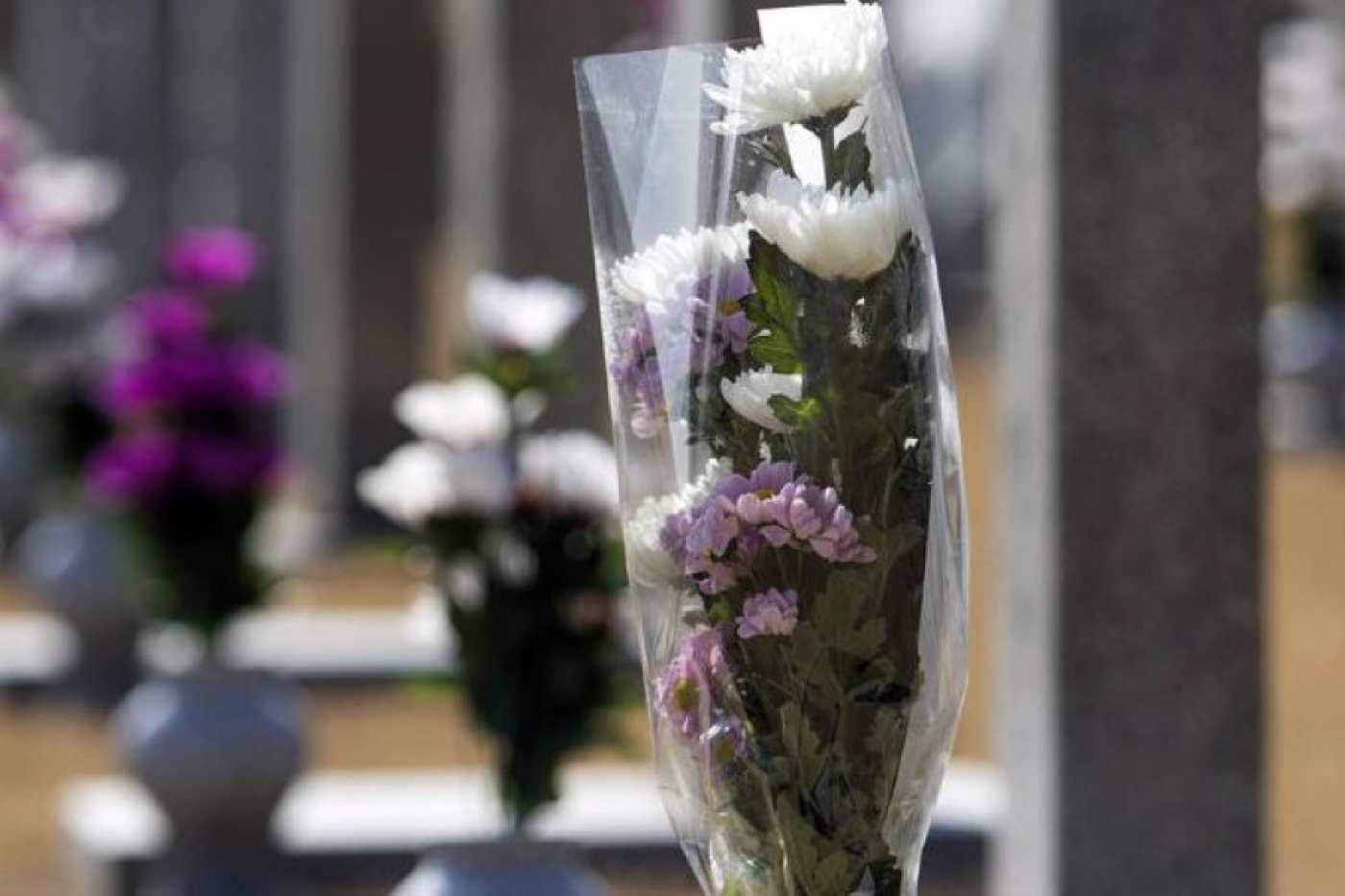 Какие требования по благоустройству и правила поведения на кладбищах в Радоницу?