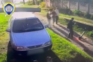 Подростки из Полоцка сбросили арендный электросамокат в реку, возбуждено уголовное дело