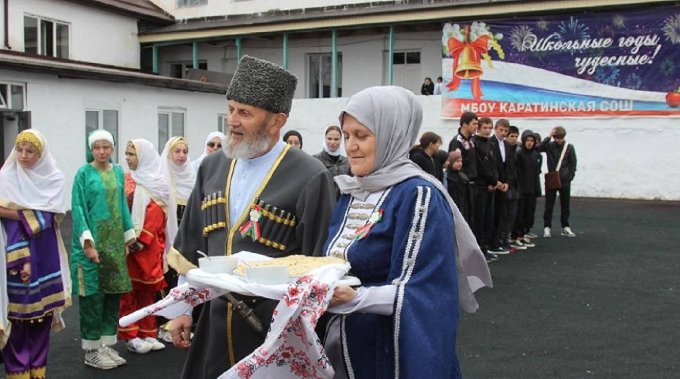 Картофель от Лукашенко - в основе блюда. Как в Дагестане проходит День белорусских драников