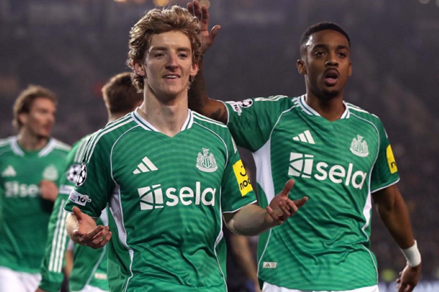 Футболисты "Карабаха" проиграли "Ньюкаслу" в первом стыковом матче Лиги чемпионов