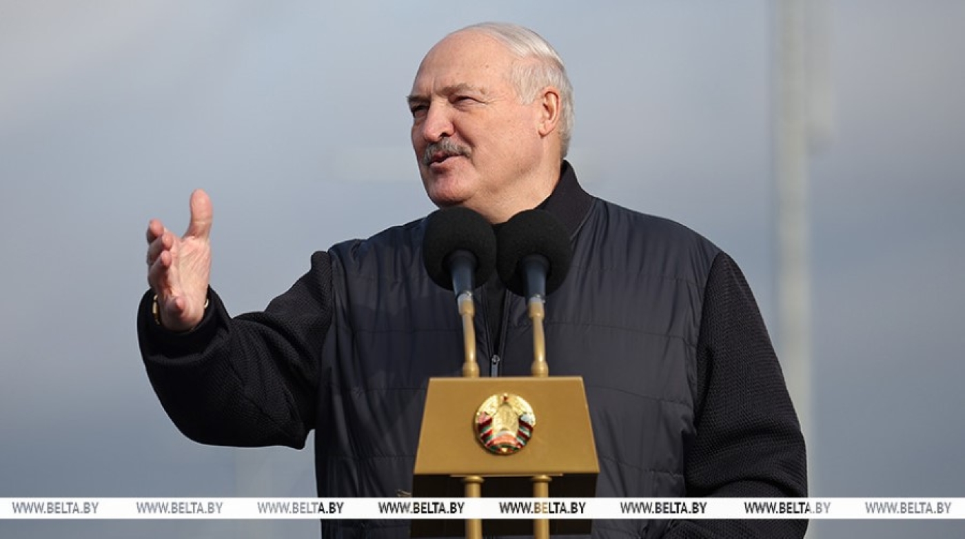 "Полешуков надо встряхнуть". Лукашенко рассказал, почему из всех предложений выбрал поездку в Мозырь