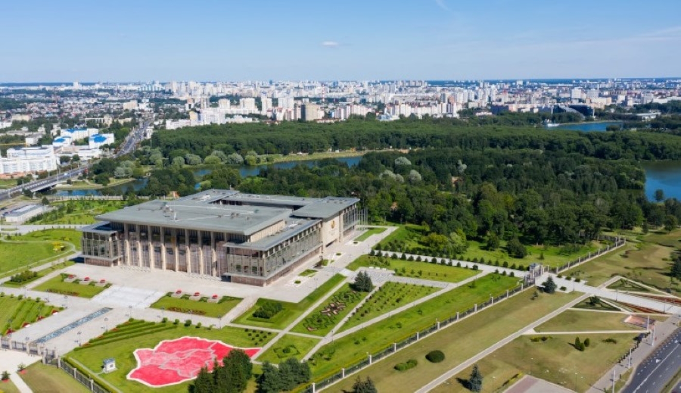 Лукашенко: торговая отрасль Беларуси сберегла самое важное - ориентированность на человека