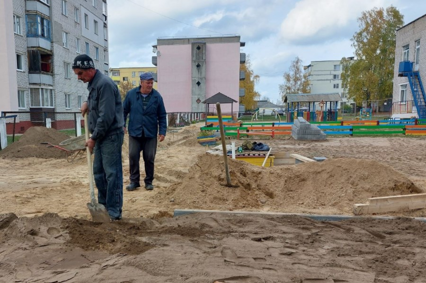 &quot;Бог создал землю, все остальное на земле создано... в том числе строителями&quot;