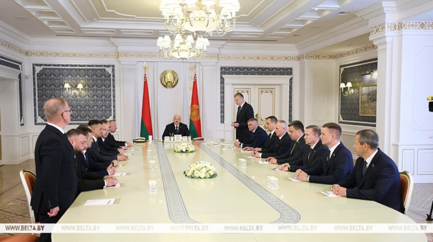 Лукашенко согласовал назначение руководителей в местных органах власти