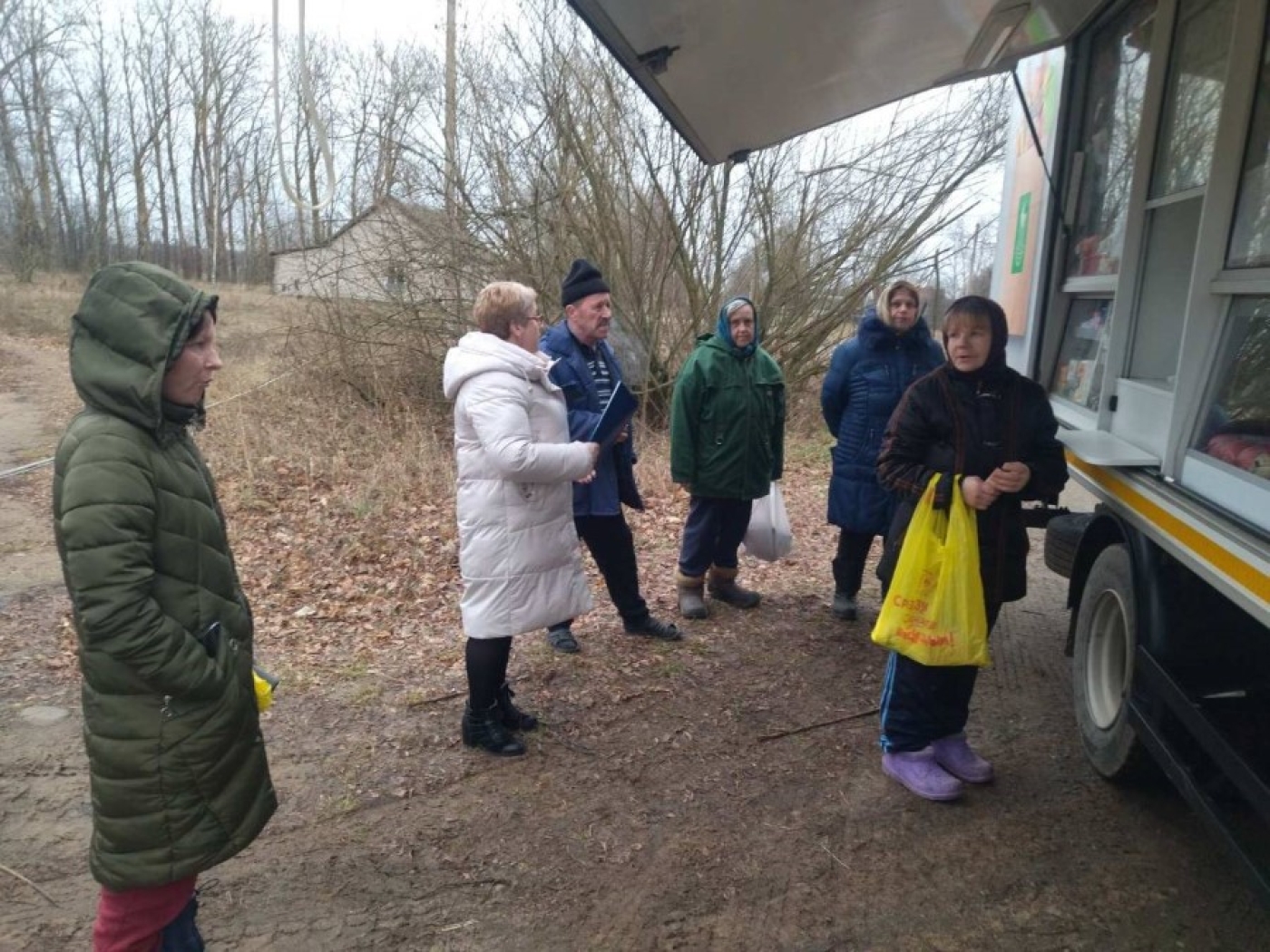 Депутаты Березинского районного Совета депутатов проводят встречи в трудовых коллективах, с жителями Березинского района