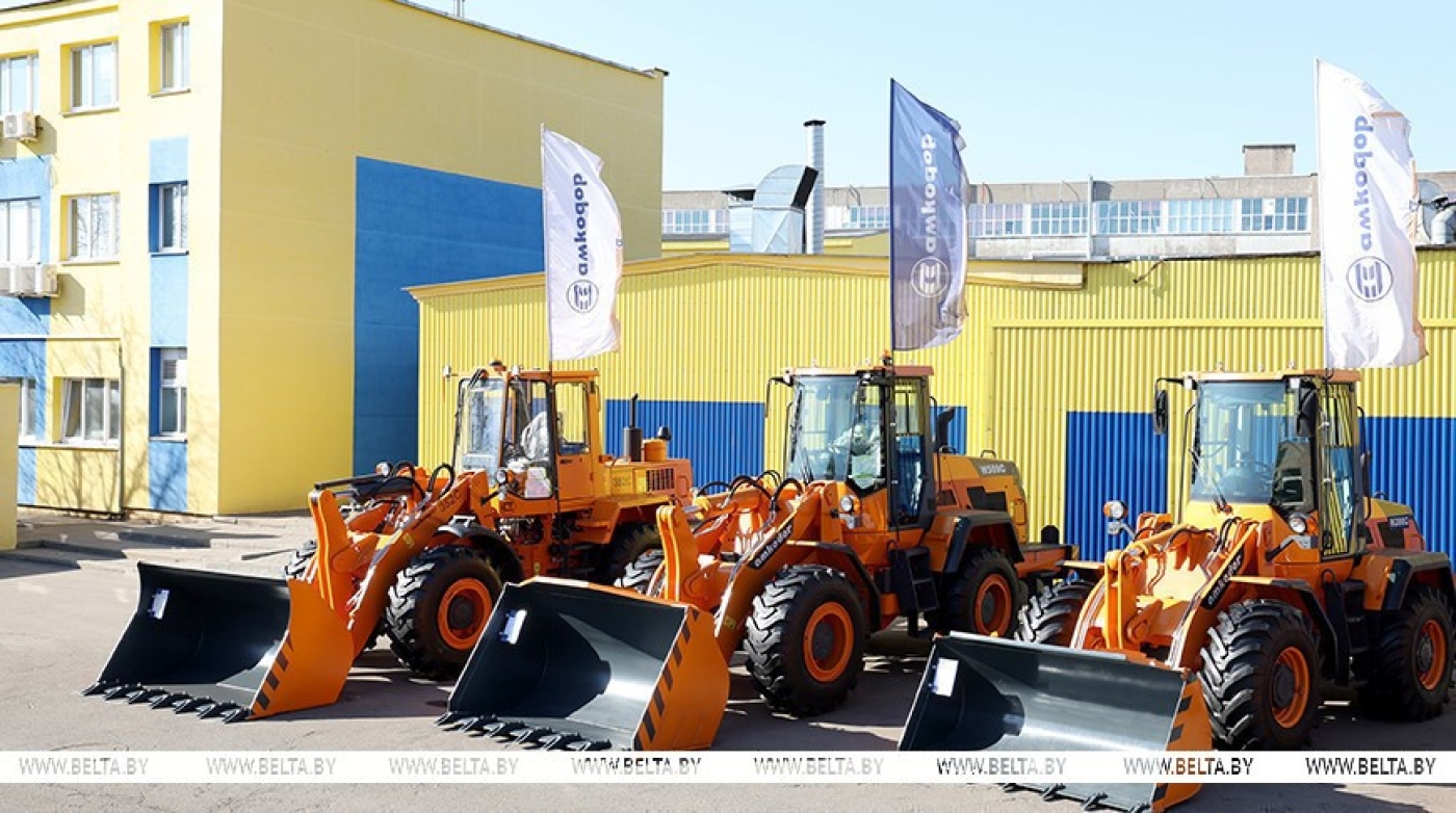 Лукашенко представлен проект указа по финансовому оздоровлению "АМКОДОРа"