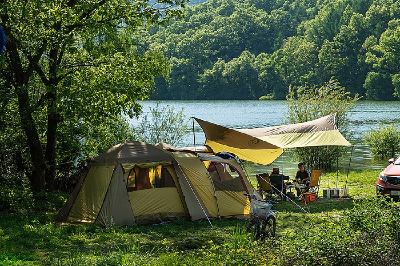 О чем нужно помнить, когда хочешь охладиться в водоеме или разжечь костер у палатки в лесу