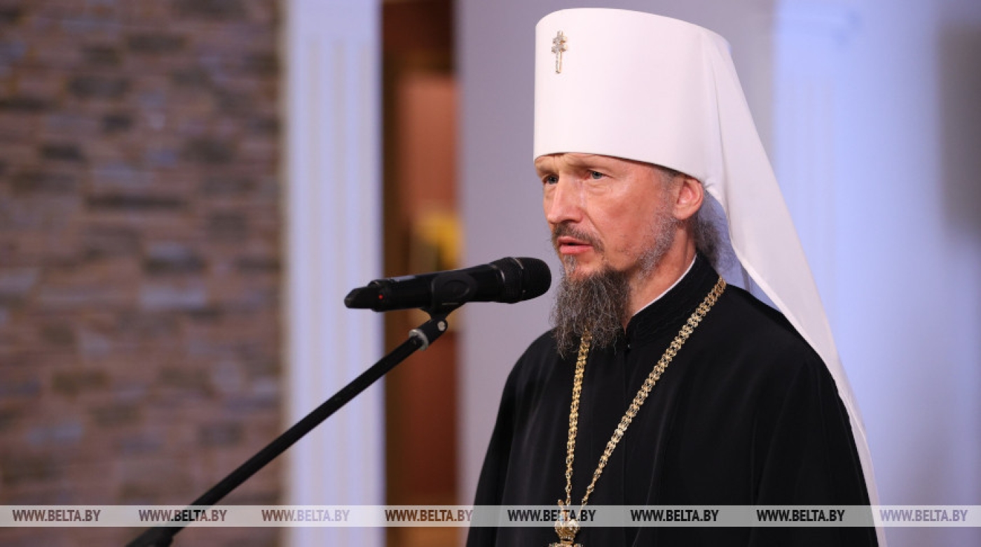 Митрополит Минский и Заславский Вениамин поздравил католиков Беларуси с Рождеством