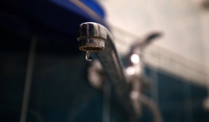 Тазики, кастрюли или… водонагреватели? Рассказываем, что белорусы выбирают в период отключения горячей воды