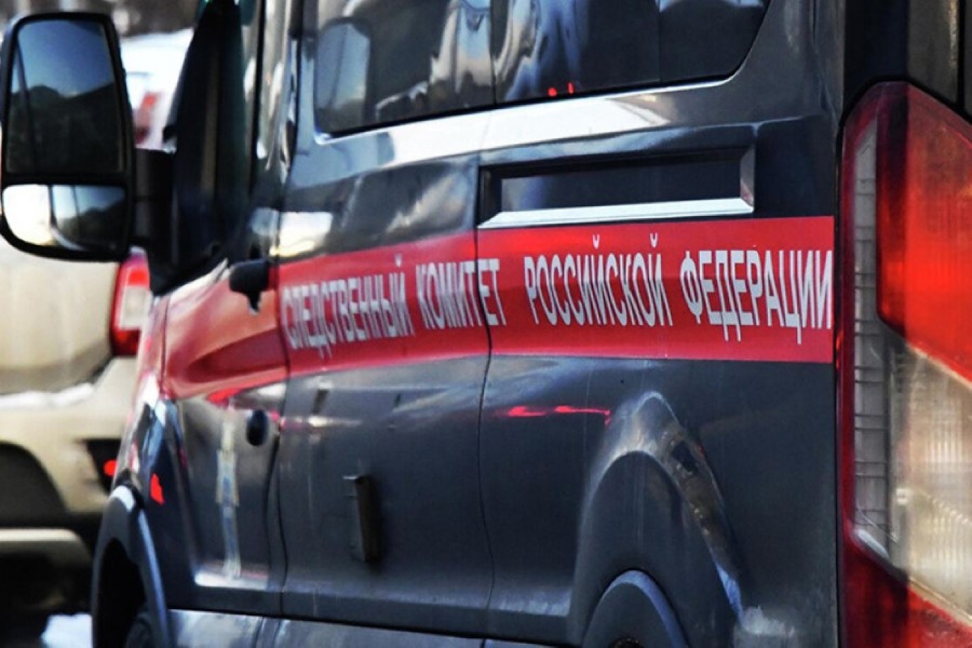 На Байкале машина с туристами провалилась под лед, есть погибшие