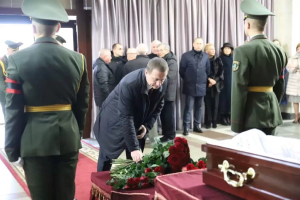 Белорусы простились с героем страны Александром Слободой
