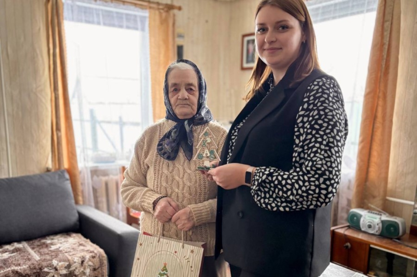 Цепочка добра: новогодняя забота в действии!