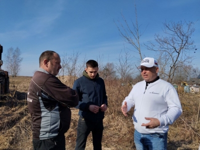 До 1 мая благоустроить дороги в Поплавах