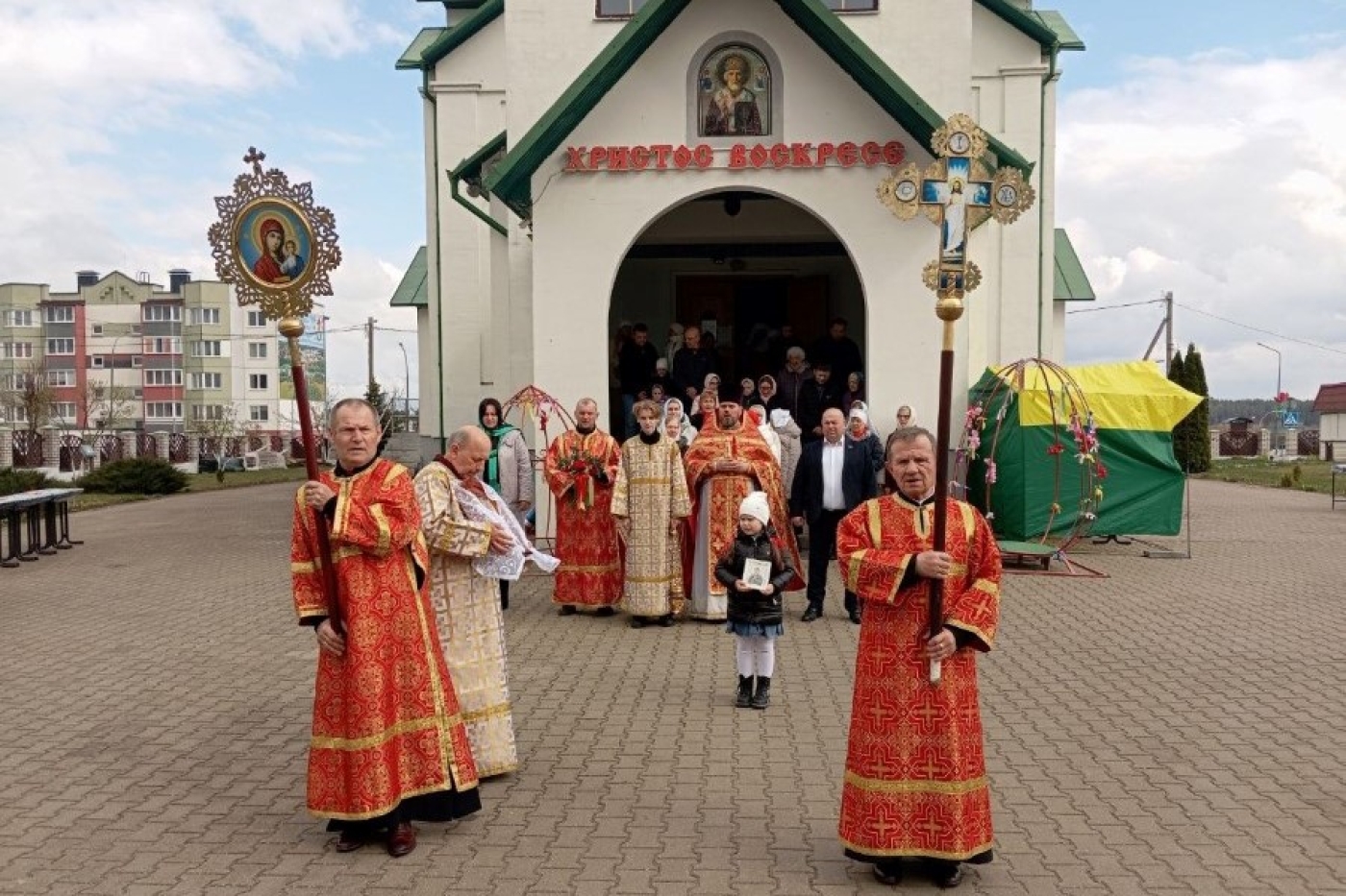 Сегодня в Никольский храм прибыл благодатный огонь из Иерусалима