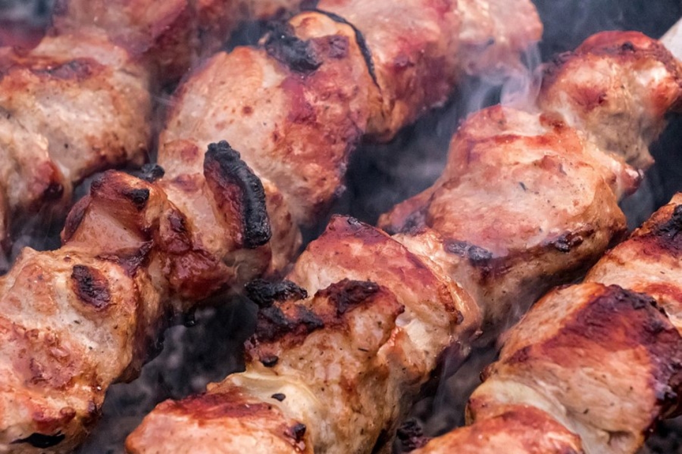 Лучший маринад для шашлыка: 4 ингредиента сделают мясо мягким и сочным