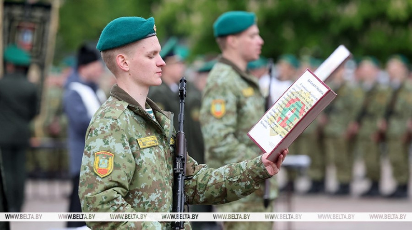 Лукашенко: для защиты Отечества пограничникам надо сосредоточиться на угрозах и мерах обеспечения безопасности