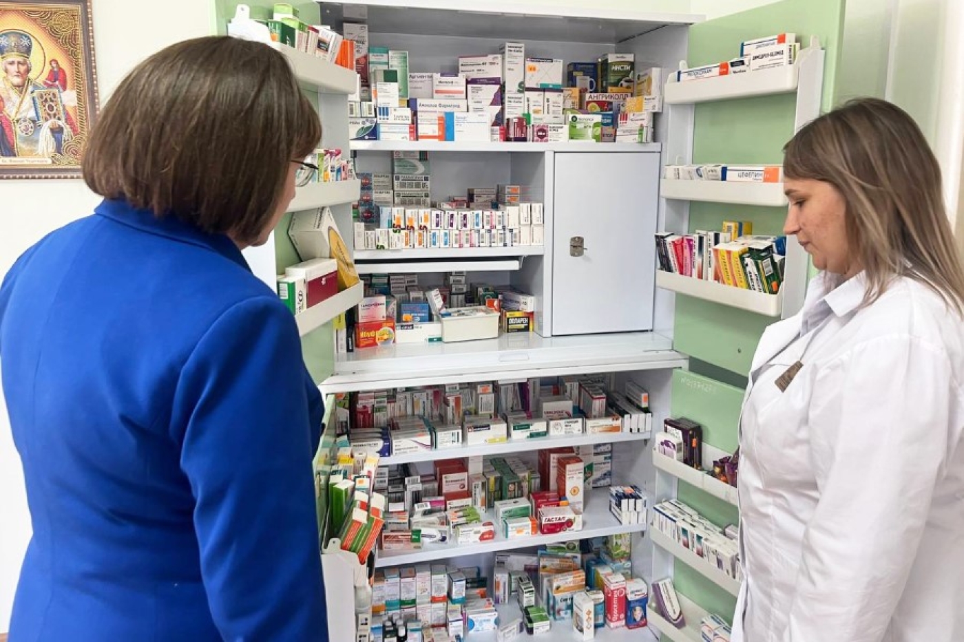 Тамара Красовская оценила работу Микучиского ФАПа и торговли на Березинщине