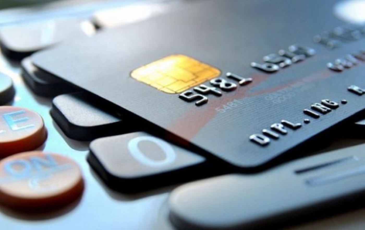 Кому необходимо открыть или переоформить базовый счет до 20 июня