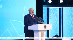 Лукашенко на &quot;Славянском базаре&quot; вручил премии СГ в области литературы и искусства за 2023-2024 годы