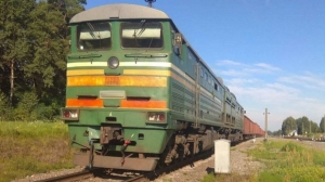 Под колесами поезда в Ляховичах погибла 18-летняя девушка