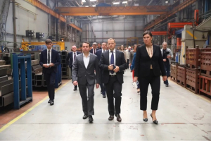 «БелАЗ впечатляет!» — губернатор Мурманской области побывал на заводе в Жодино