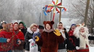 Из Коляд в Рождество, а потом в Новый год. Как белорусы хранят свои традиции на протяжении веков