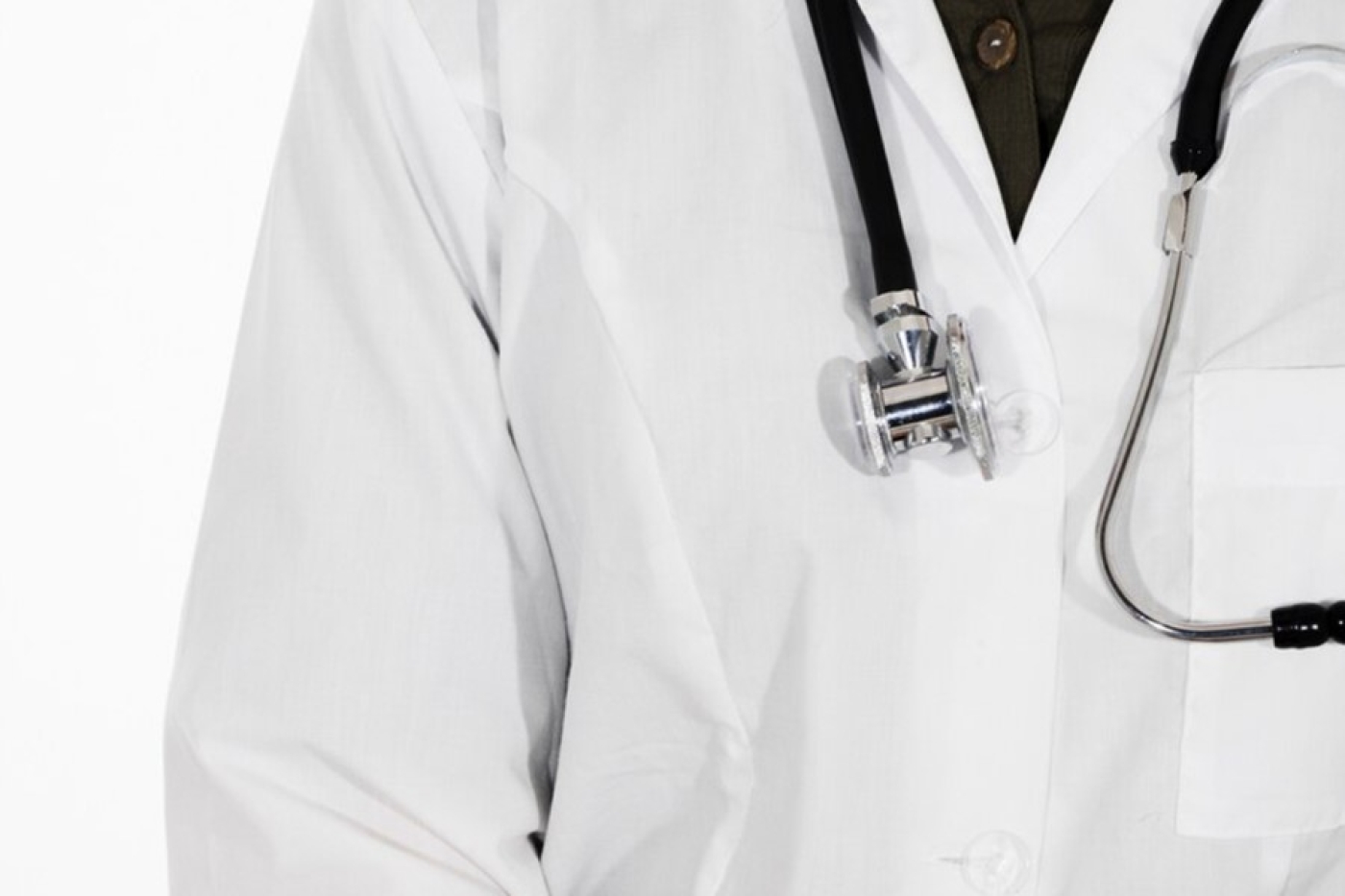 Врачи рассказали о возможных причинах потери обоняния