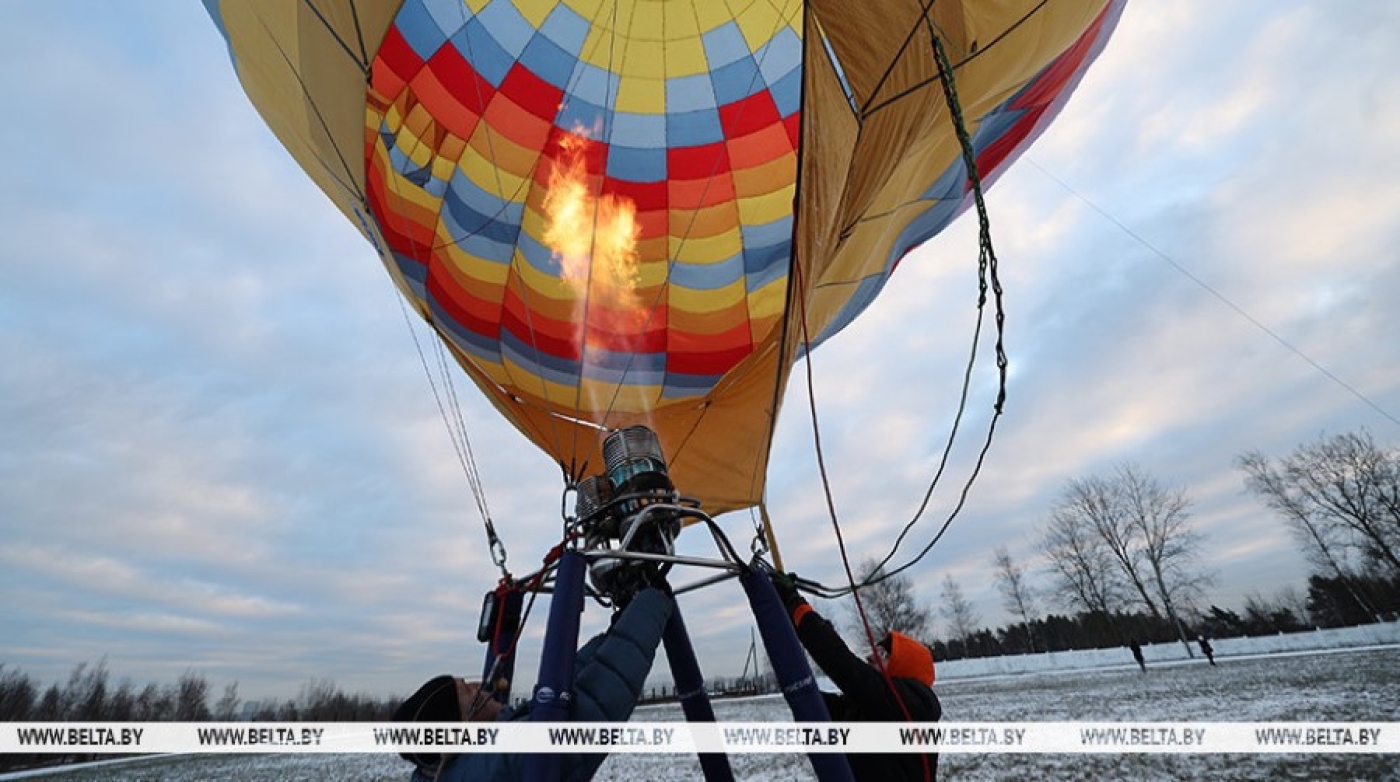 В Минске запустили аэростаты с целью установить рекорд по дальности полета