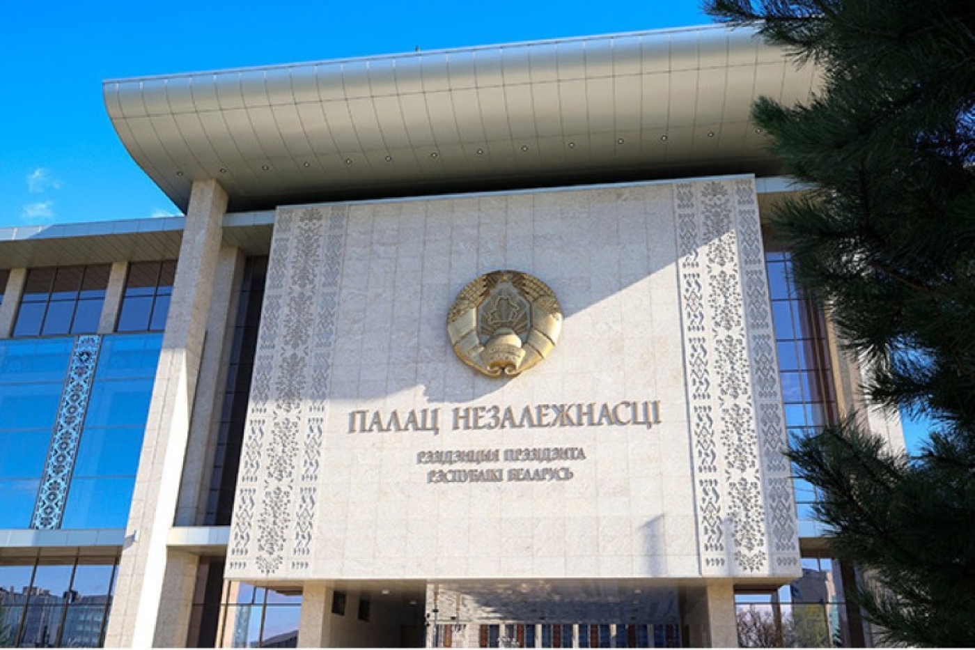 Большая командировка, развитие АПК, посевная и кадры. Лукашенко заслушал доклады руководства трех областей