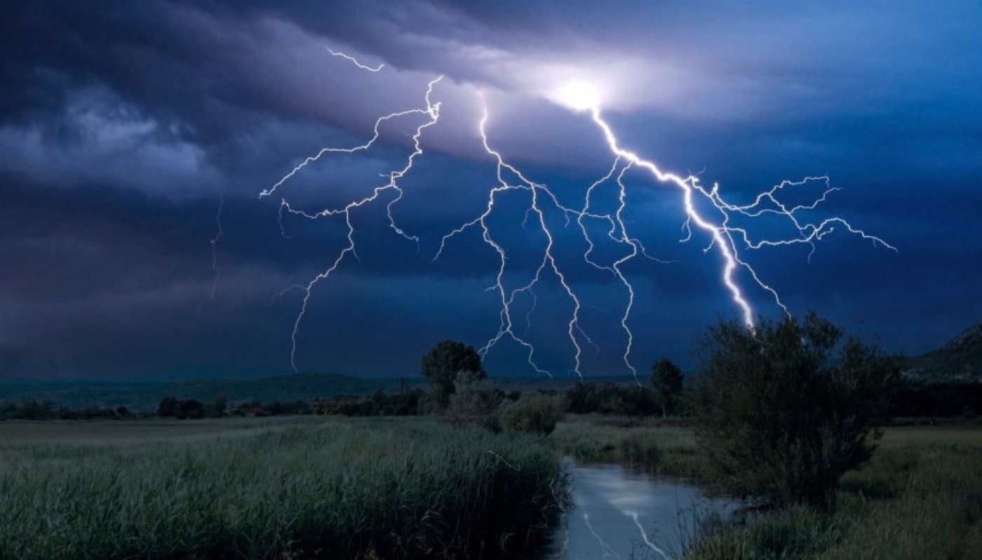 Погода в Беларуси 15 июля: оранжевый уровень опасности из-за гроз и ливней, днем до +29 °С