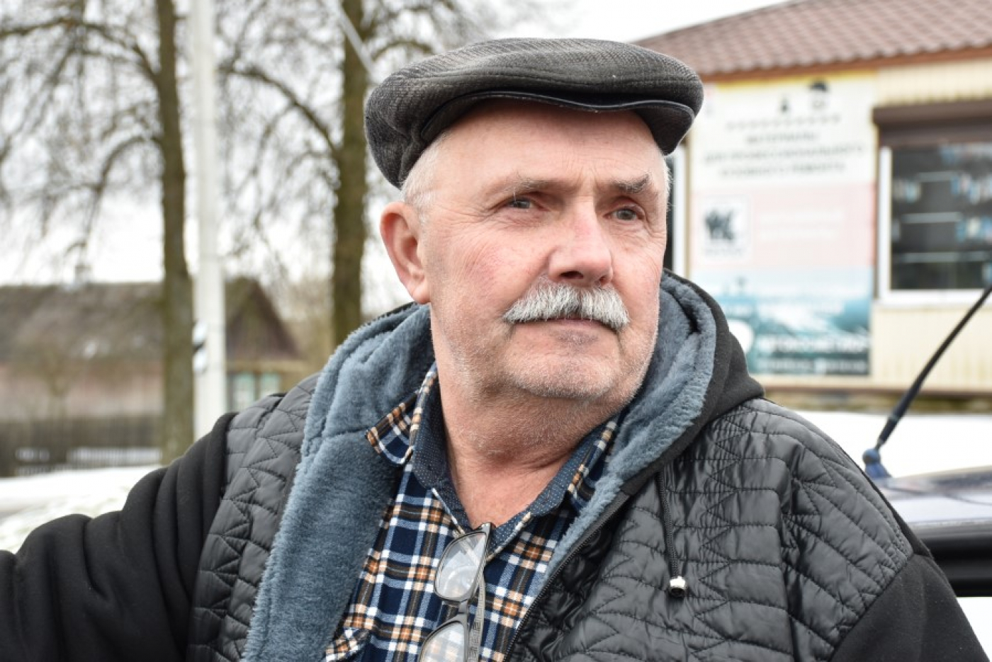 Ці задавальняюць асартымент тавараў і цэны ў магазінах горада?