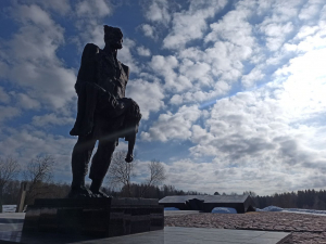 Проект Музея памяти геноцида белорусского народа представили Александру Турчину в Хатыни