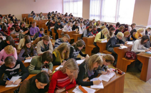Министр образования Андрей Иванец дал разъяснение по поводу платного обучения