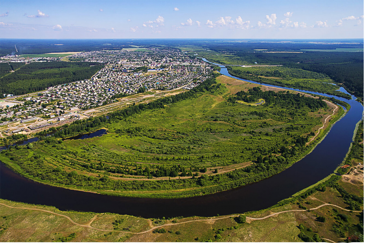 Березино беларусь. Березино. Город Березина Беларусь фото. Березино (город) сейчас. Город бывает Березинский.