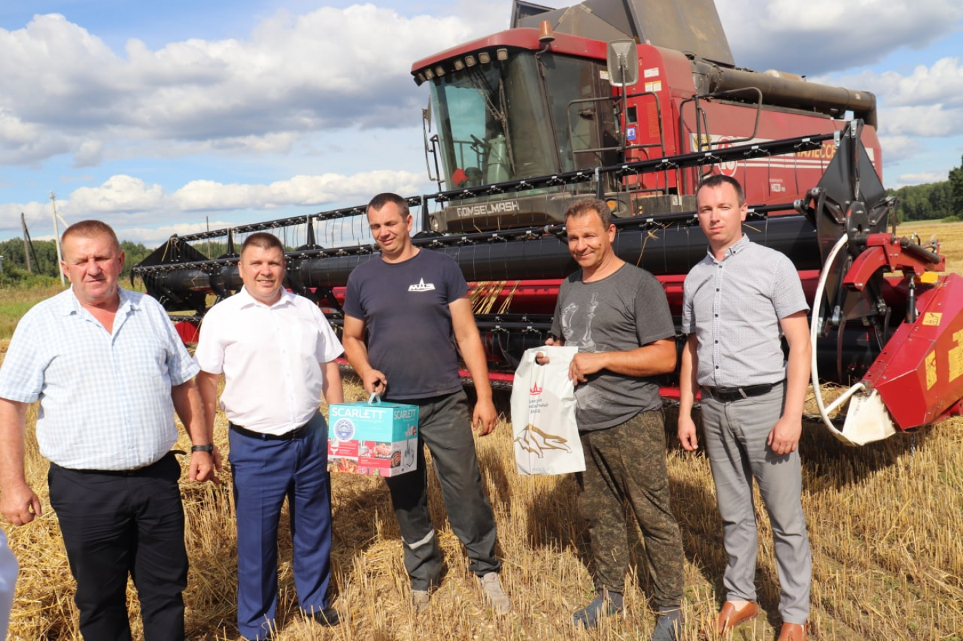 Аўтазаводцы шануюць свой СУП “АграМаз”